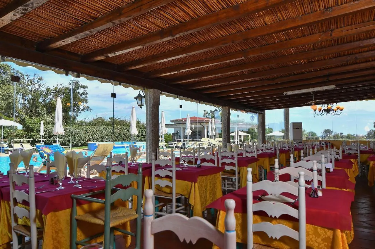 Hotel Li Suari Club Village San Teodoro