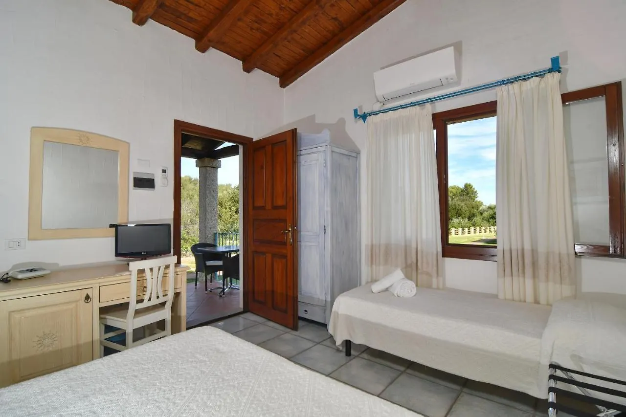 **** Ξενοδοχείο Li Suari Club Village San Teodoro  Ιταλία